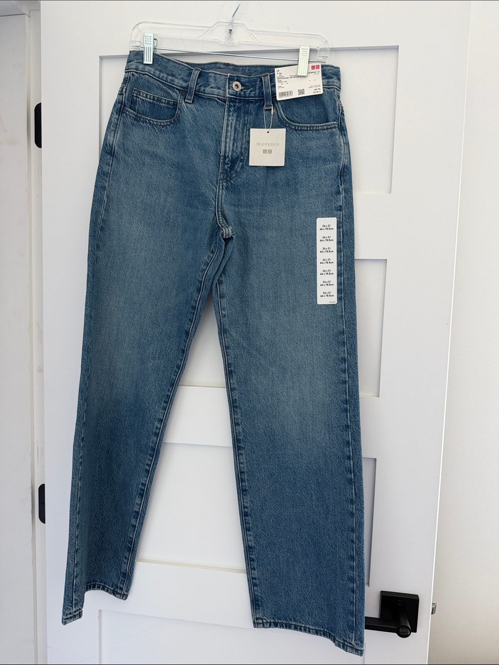 Uniqlo Straight-Leg Women's Jeans in Blue